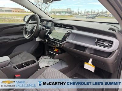 2027 Chevrolet Bolt - Photo 24