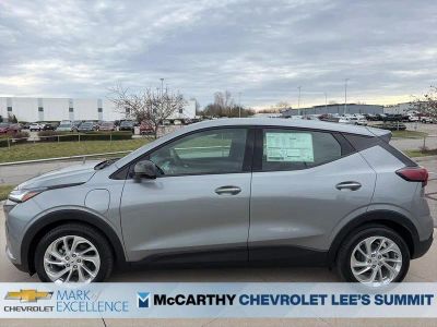 2027 Chevrolet Bolt - Photo 5