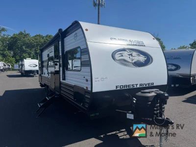 2027 Forest River RV Cherokee Grey Wolf 26DBH — front three-quarter view