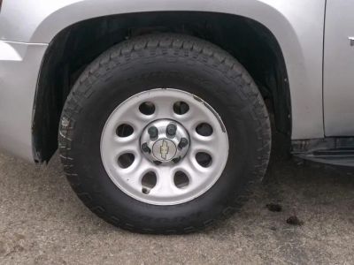 2012 Chevrolet Tahoe — detail view