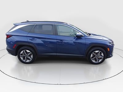 2025 Hyundai Tucson — photo 8 view