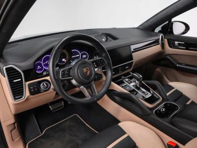 2023 Porsche Cayenne — interior view