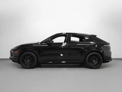 2023 Porsche Cayenne — side profile view