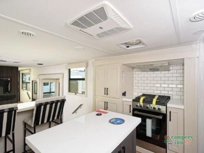 2026 Grand Design Solitude - Photo 11