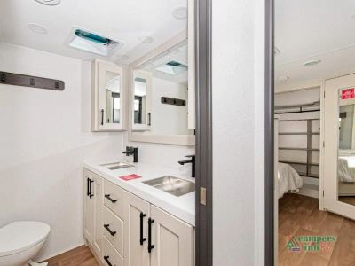 2026 Grand Design Solitude - Photo 20
