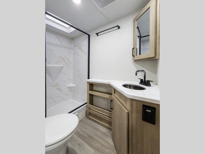 2026 Grand Design Imagine XLS - Photo 15