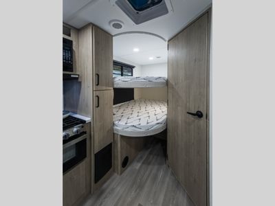 2026 Grand Design Imagine XLS - Photo 14