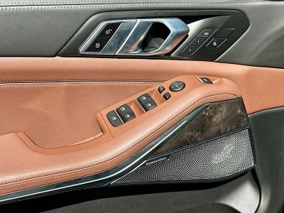 2024 BMW X5 — photo 16 view