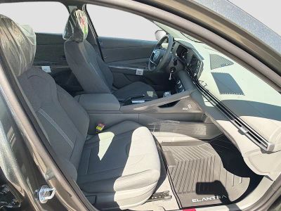 2026 Hyundai ELANTRA — photo 14 view