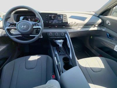 2026 Hyundai ELANTRA — photo 15 view