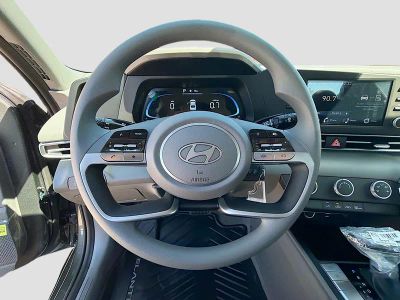 2026 Hyundai ELANTRA — photo 33 view
