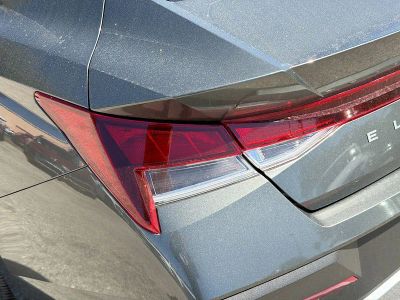 2026 Hyundai ELANTRA — photo 10 view