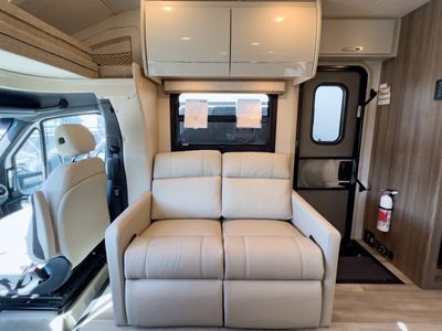2026 Thor Motor Coach DELANO - Photo 13