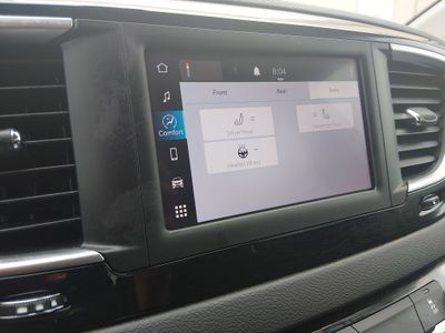 2022 Chrysler Voyager - Photo 18