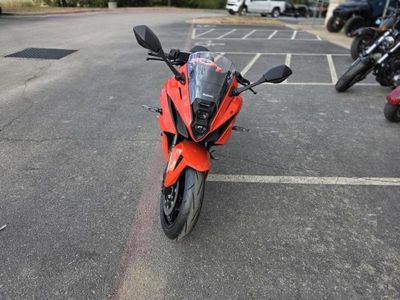 2026 Suzuki GSX-8R - Photo 3