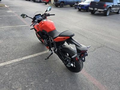 2026 Suzuki GSX-8R - Photo 4
