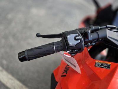 2026 Suzuki GSX-8R - Photo 11