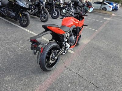 2026 Suzuki GSX-8R - Photo 5