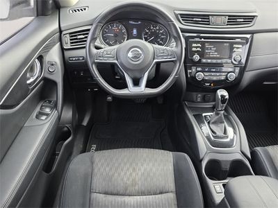 2017 Nissan Rogue - Photo 11