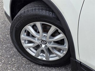 2017 Nissan Rogue - Photo 30