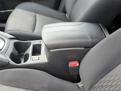 2017 Nissan Rogue - Photo 8