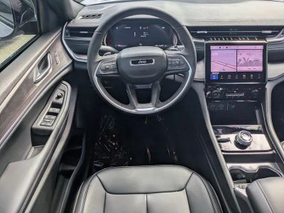 2025 Jeep Grand Cherokee L — photo 14 view