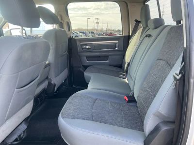 2018 Ram 2500 — photo 17 view