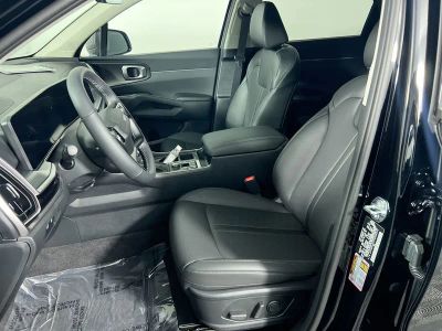 2026 Kia Sorento — photo 13 view