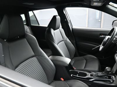 2026 2024 Toyota Corolla Cross Hybrid XSE SUV — photo 21 view