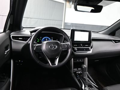 2026 2024 Toyota Corolla Cross Hybrid XSE SUV — photo 18 view