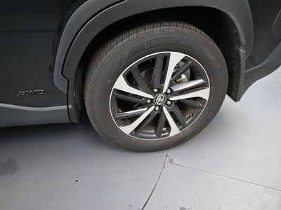 2026 2024 Toyota Corolla Cross Hybrid XSE SUV — photo 19 view