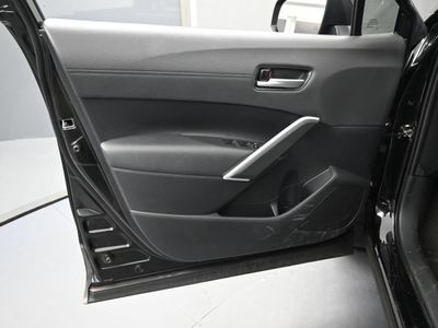 2026 2024 Toyota Corolla Cross Hybrid XSE SUV — photo 15 view