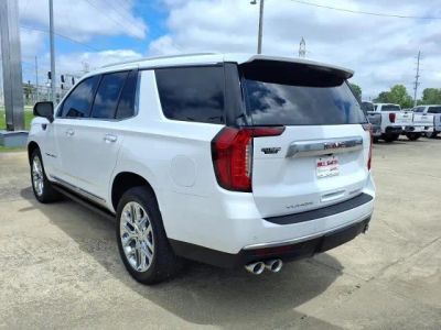 2023 GMC Yukon — detail view