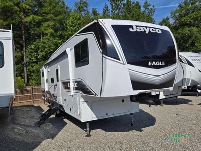 2026 Jayco Eagle HT — front three-quarter view
