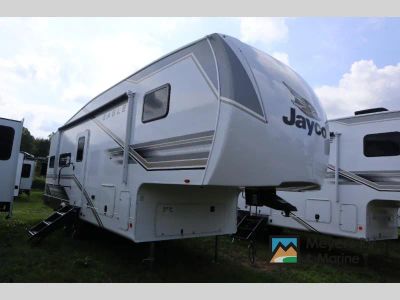 2027 Jayco Eagle SLE 24MLE — front three-quarter view