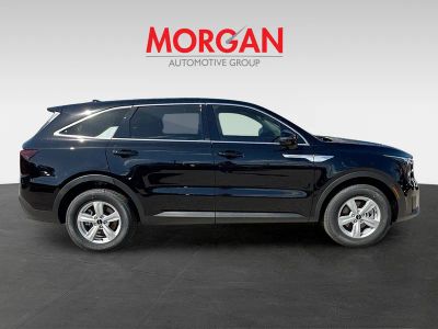 2026 Kia Sorento — engine compartment view