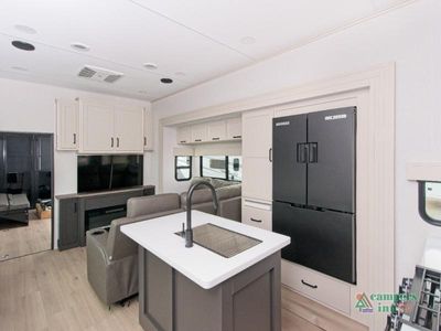 2026 Grand Design Momentum G-Class - Photo 6