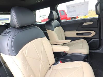 2027 Kia Telluride Hybrid — photo 14 view