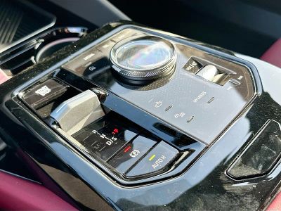 2026 BMW 5 Series — photo 14 view