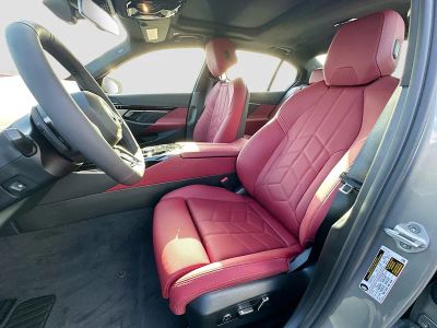 2026 BMW 5 Series — photo 15 view