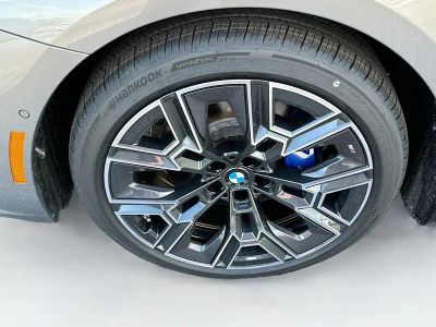 2026 BMW 5 Series — photo 26 view