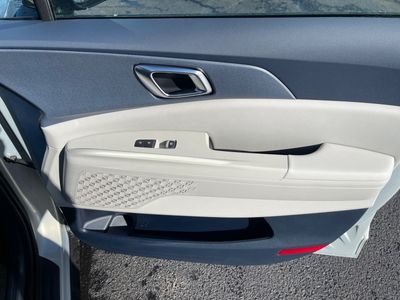 2026 Kia Carnival Hybrid — photo 21 view