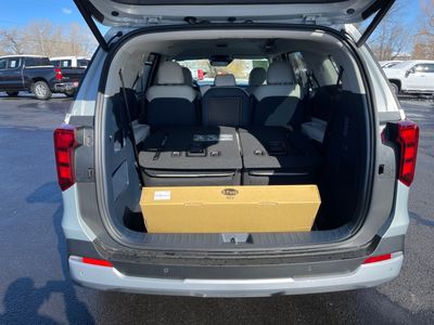 2026 Kia Carnival Hybrid — photo 17 view