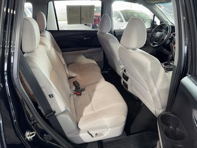 2017 Honda Pilot - Photo 12