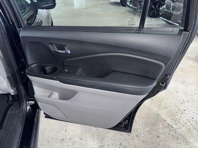 2017 Honda Pilot - Photo 11