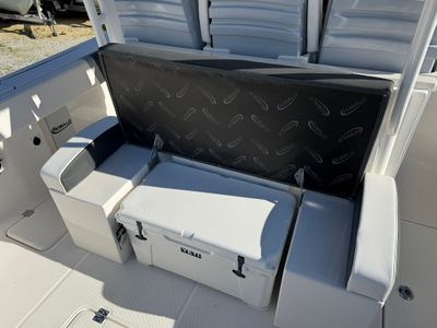 2026 Robalo 300 CC - Photo 23
