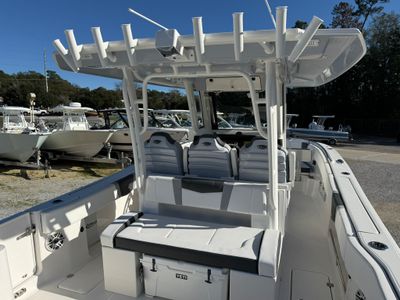 2026 Robalo 300 CC - Photo 17