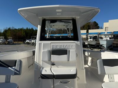 2026 Robalo 300 CC - Photo 43