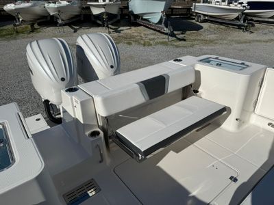 2026 Robalo 300 CC - Photo 19
