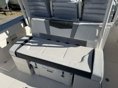 2026 Robalo 300 CC - Photo 22
